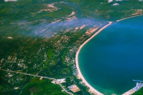 Trên Cao Khu Kinh Tế Chân Mây - Lăng Cô Trên Cao Khu Kinh Tế Chân Mây - Lăng Cô