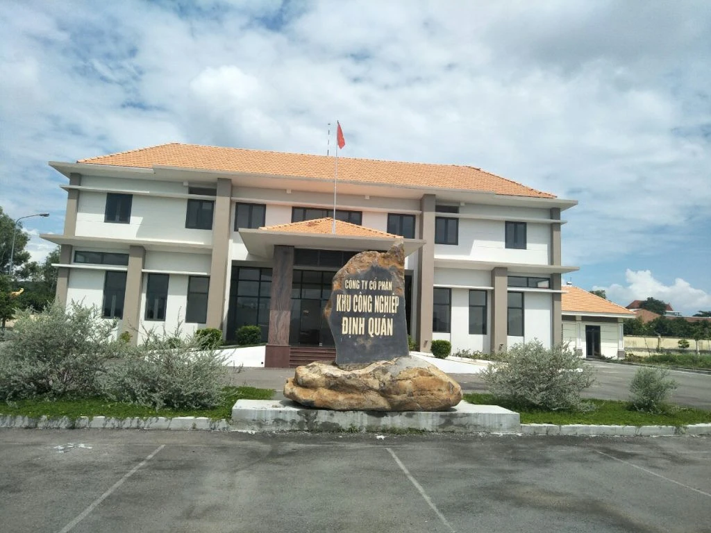Nhà Điều Hành Khu Công Nghiệp Định Quán Nhà Điều Hành Khu Công Nghiệp Định Quán
